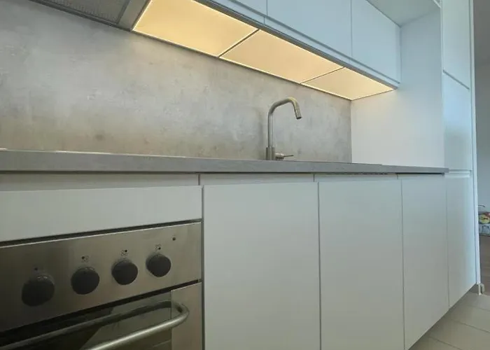 2 Br-app-breathtaking View With Big Balcony Lägenhet *